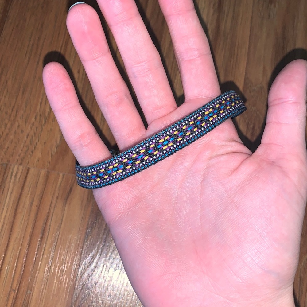 Choker - Picture 2 of 5
